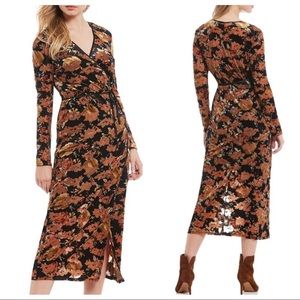 🆕NWT floral velvet burnout wrap midi dress